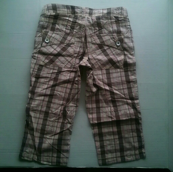 Girls shorts - Picture 2 of 2